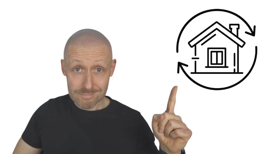 Remortgaging guide thumbnail showing mortgage adviser and house refresh icon